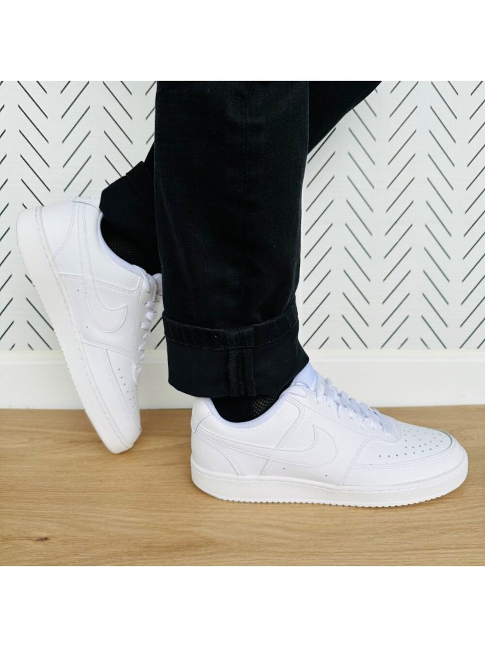 Nike Court Vision Low Sz 8.5 Mens White Leather Casual Athletic Shoes CD5463-100